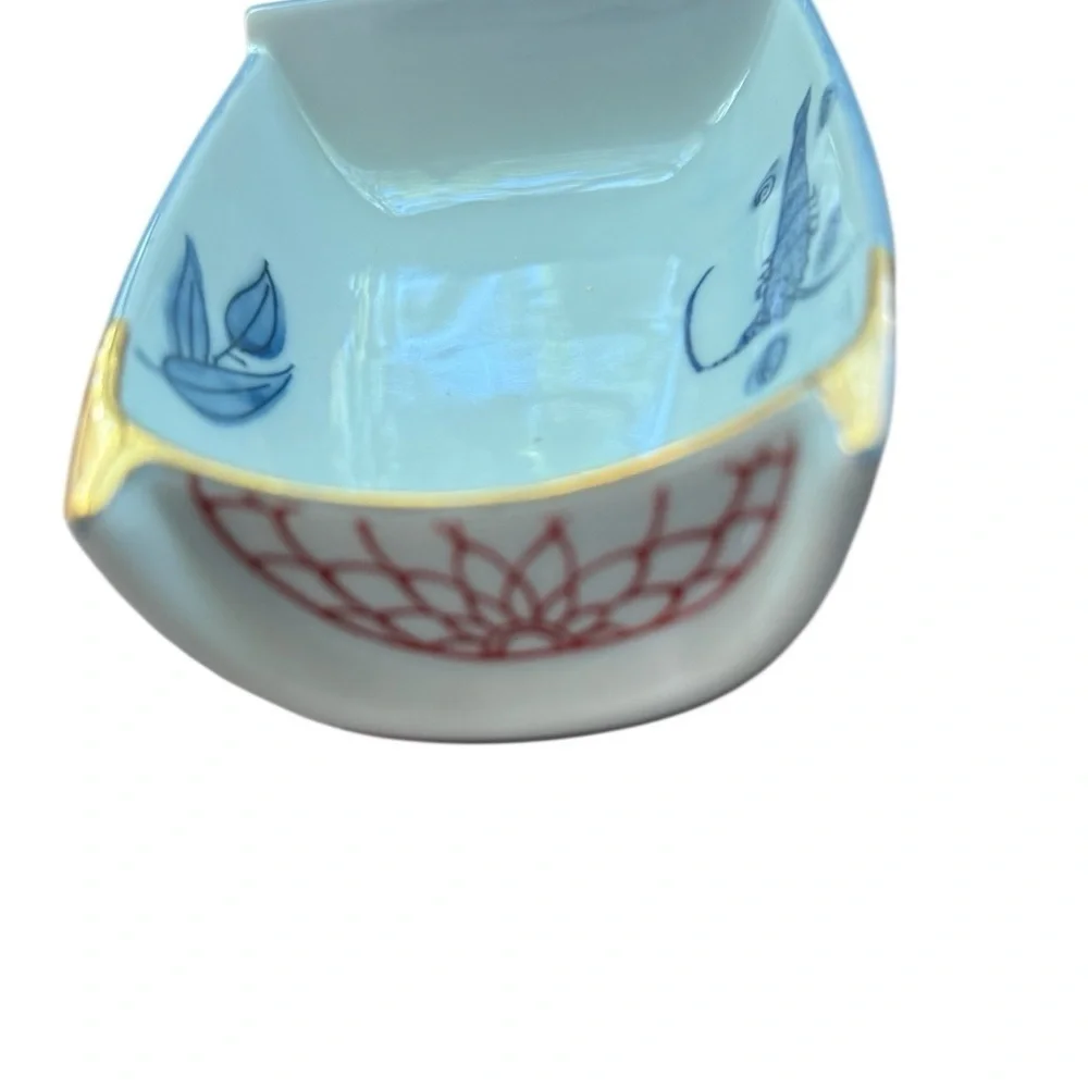 Japanese Porcelain Serving Boats with Prawns and Leaves Gold Decoration Art Deco